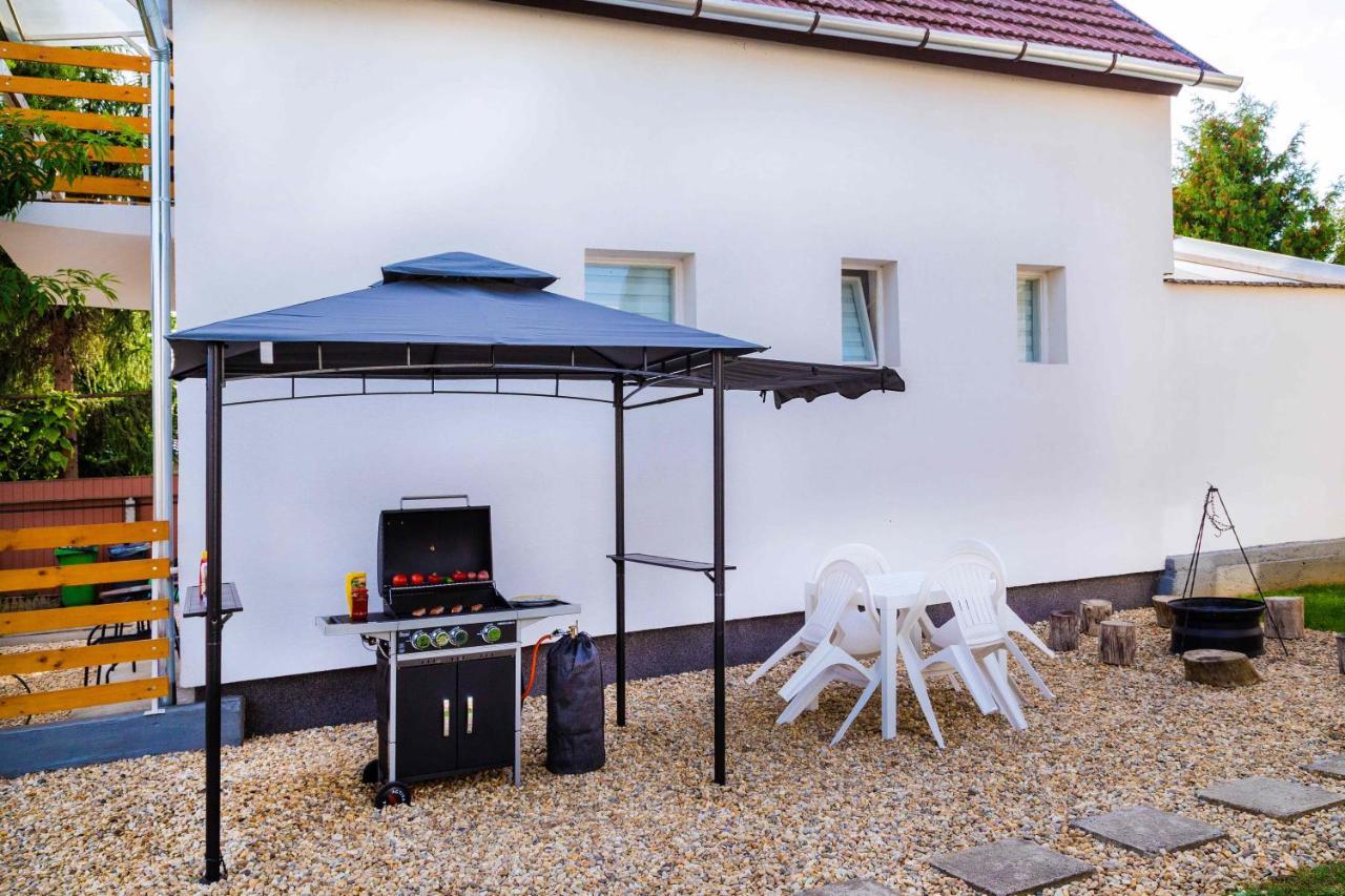 Green Stone Apartments Hajdúszoboszló Екстериор снимка